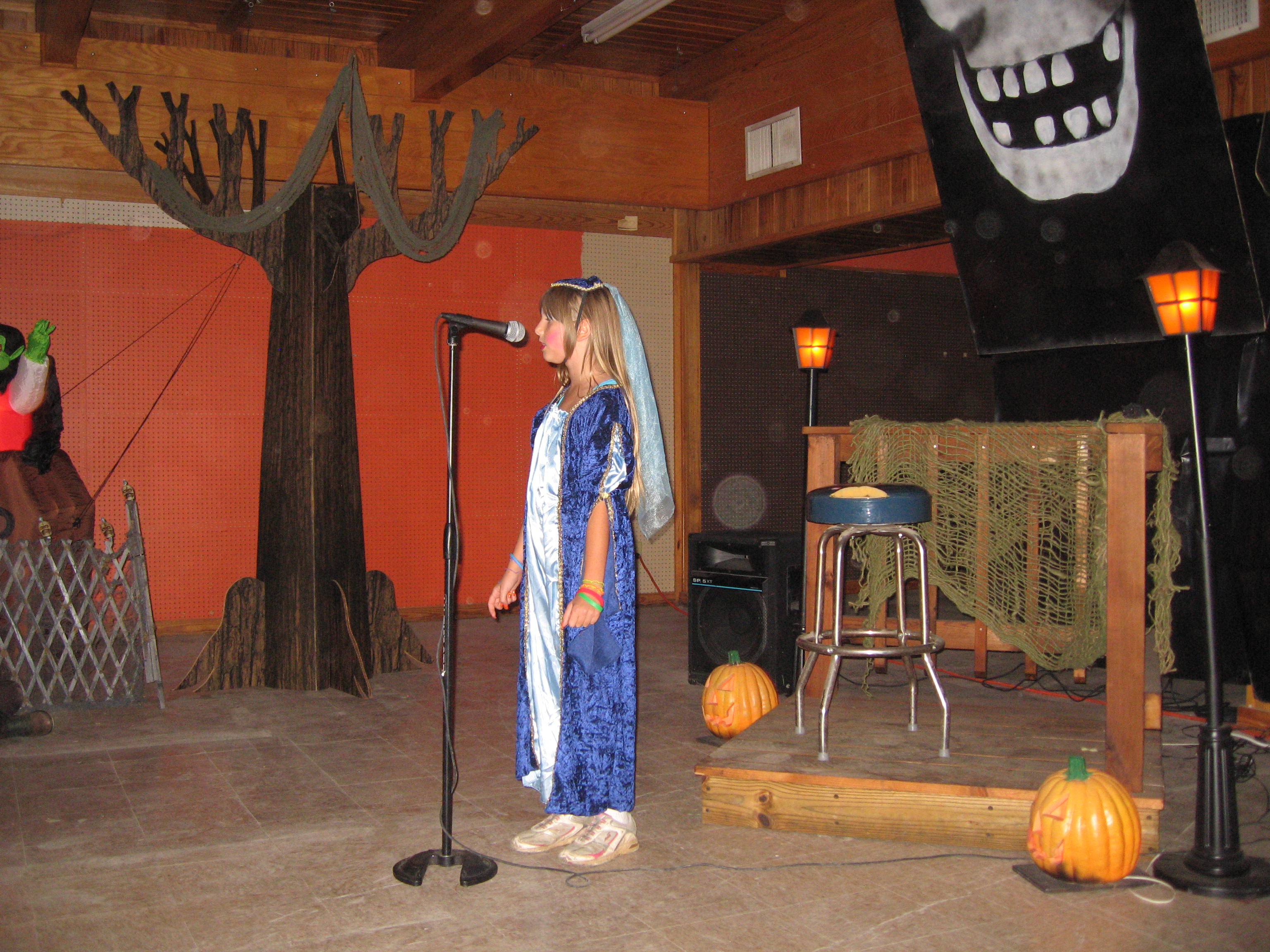 scare on the square 009